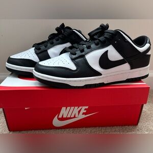 Nike Dunk Panda Low Sz 9 Men, Sz 10.5 Women Like New